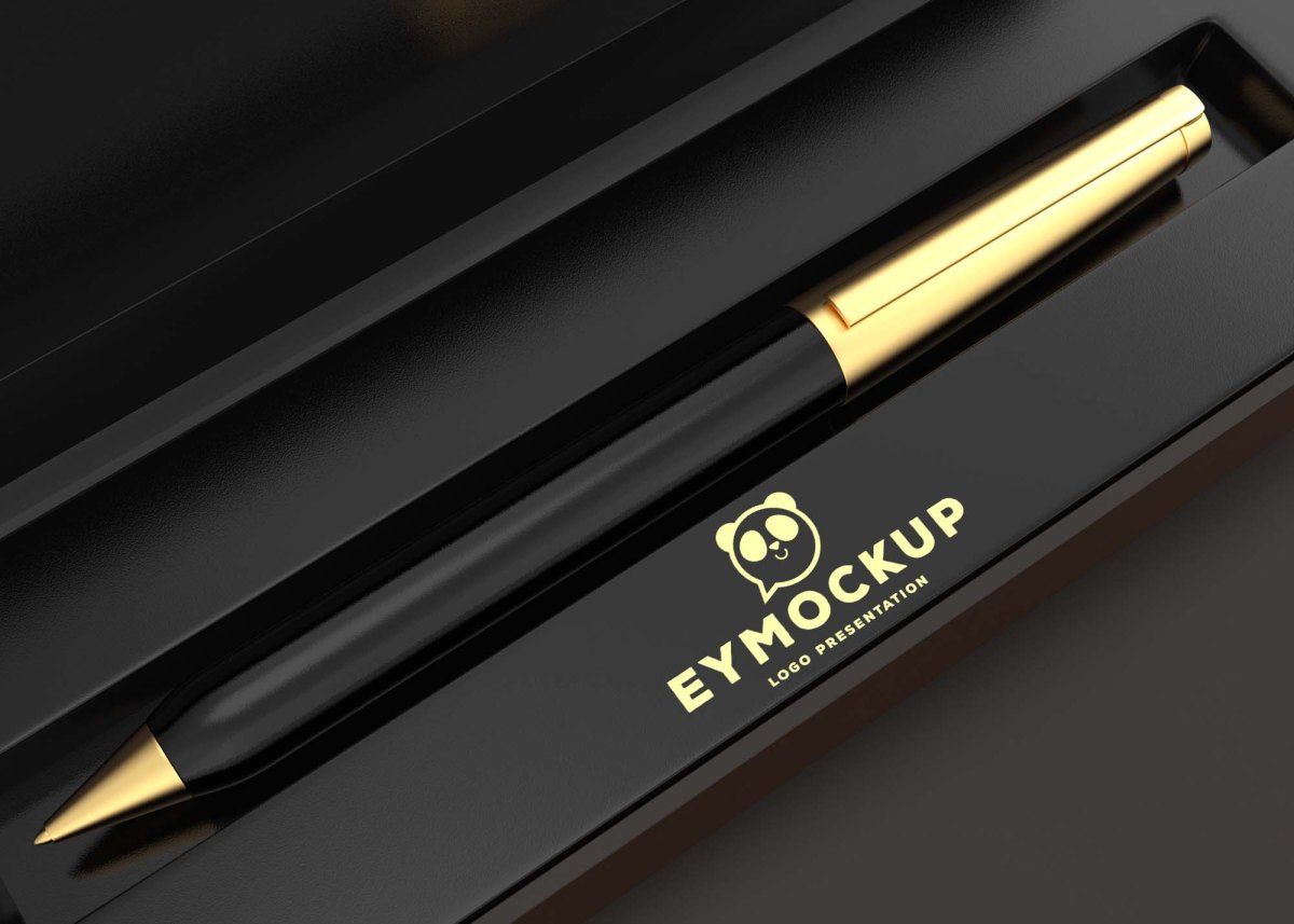 Luxurious Label Mockup